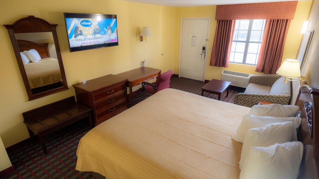 Loyalty Inn Hawkinsville Екстериор снимка