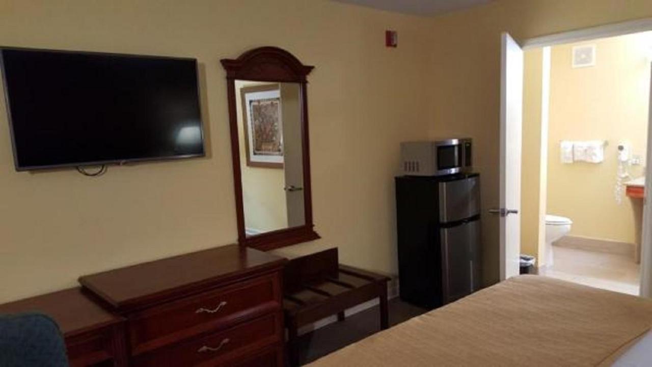 Loyalty Inn Hawkinsville Екстериор снимка