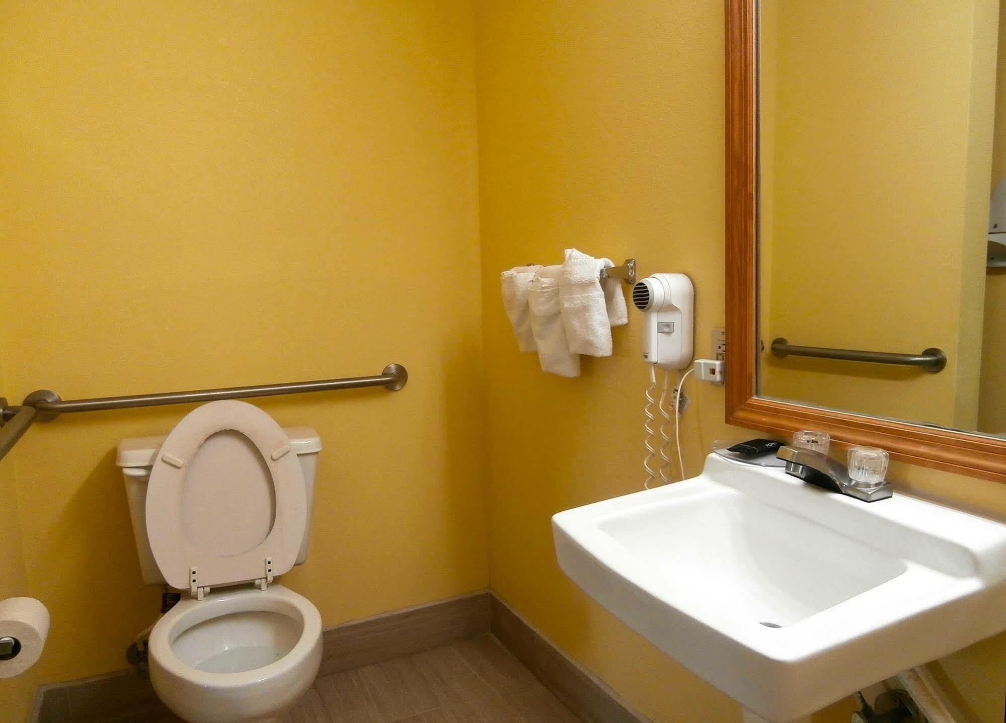 Loyalty Inn Hawkinsville Екстериор снимка