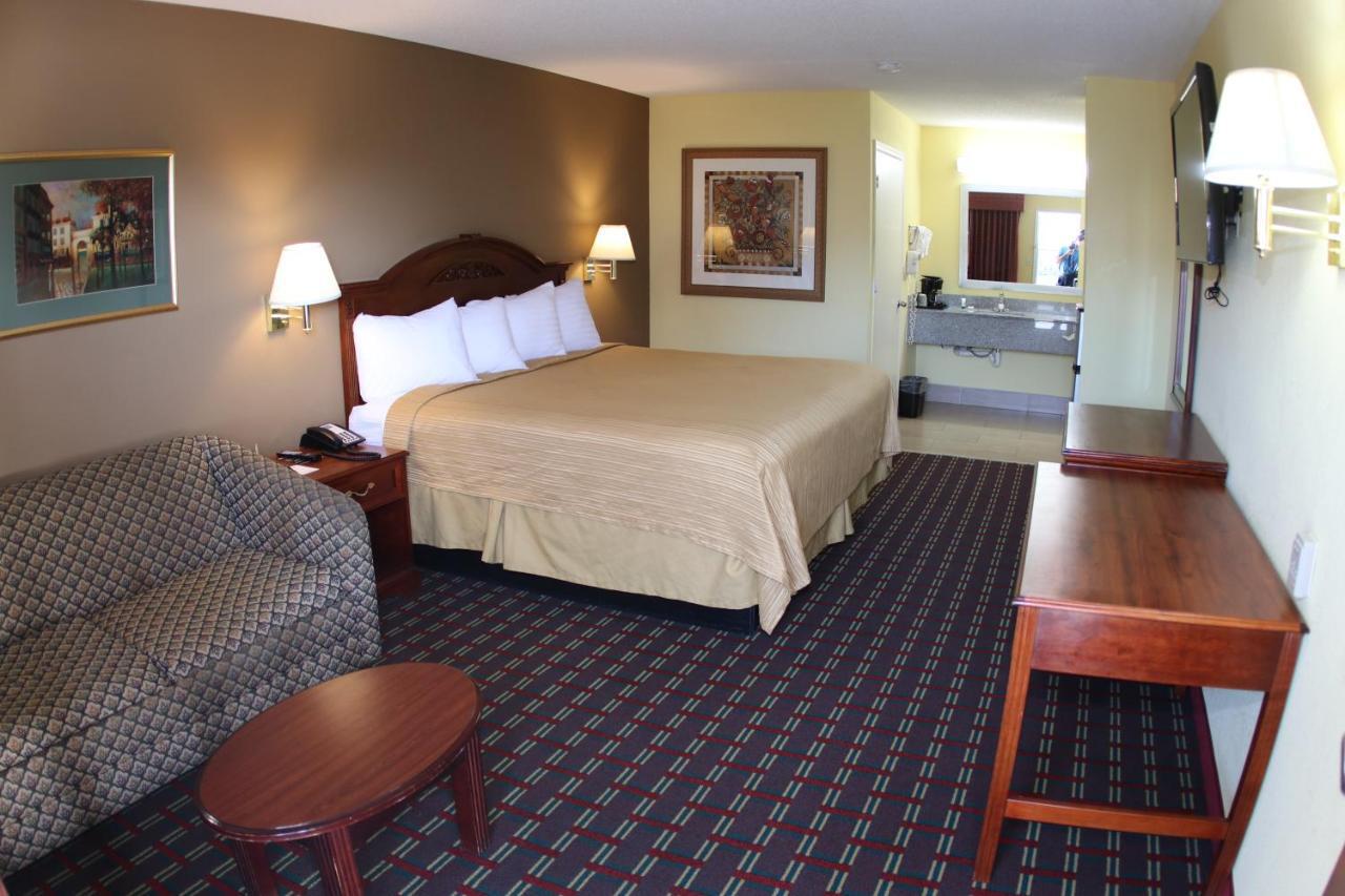 Loyalty Inn Hawkinsville Екстериор снимка